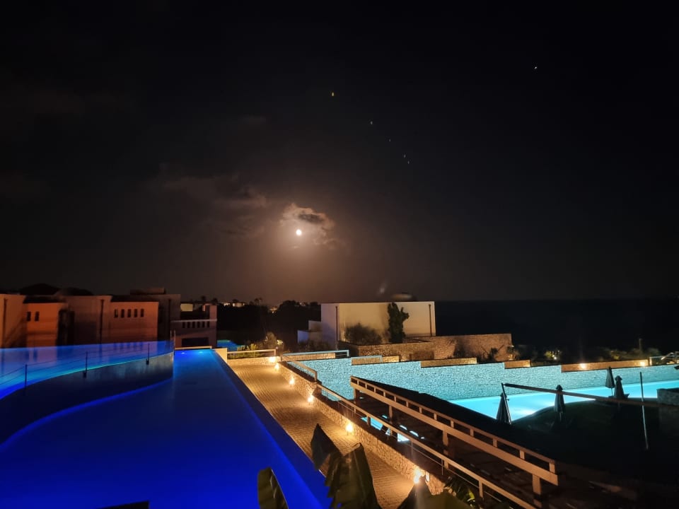 Pool Atlantica Belvedere Resort