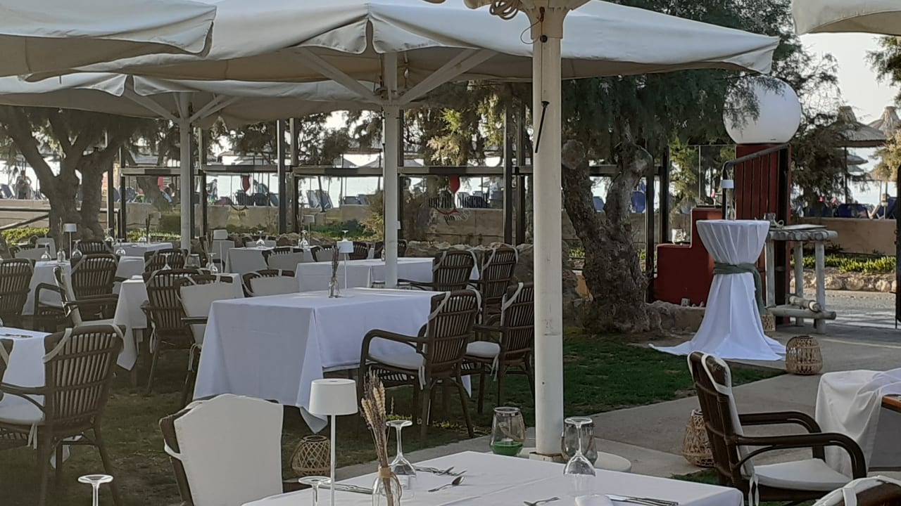 Gastro Anissa Beach & Village