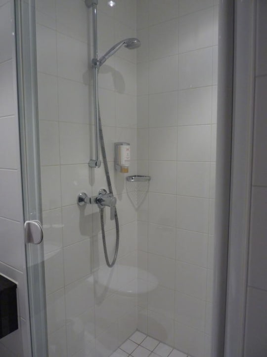 Badezimmer Mercure Hotel Hamburg Mitte