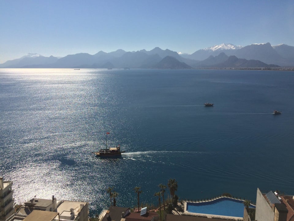 Aussicht vom Zimmer 2206 Ramada Plaza by Wyndham Antalya