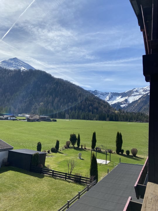 Gartenanlage Genießerhotel Alpin