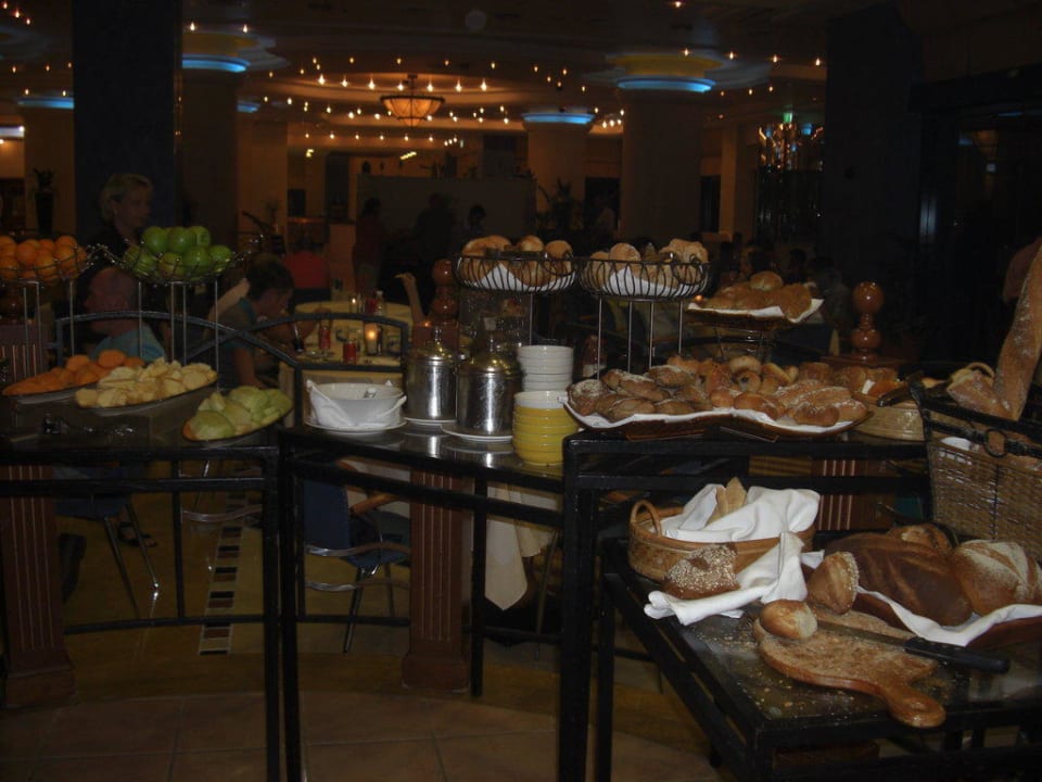 Brotecke Le Meridien Mina Seyahi Beach Resort & Waterpark