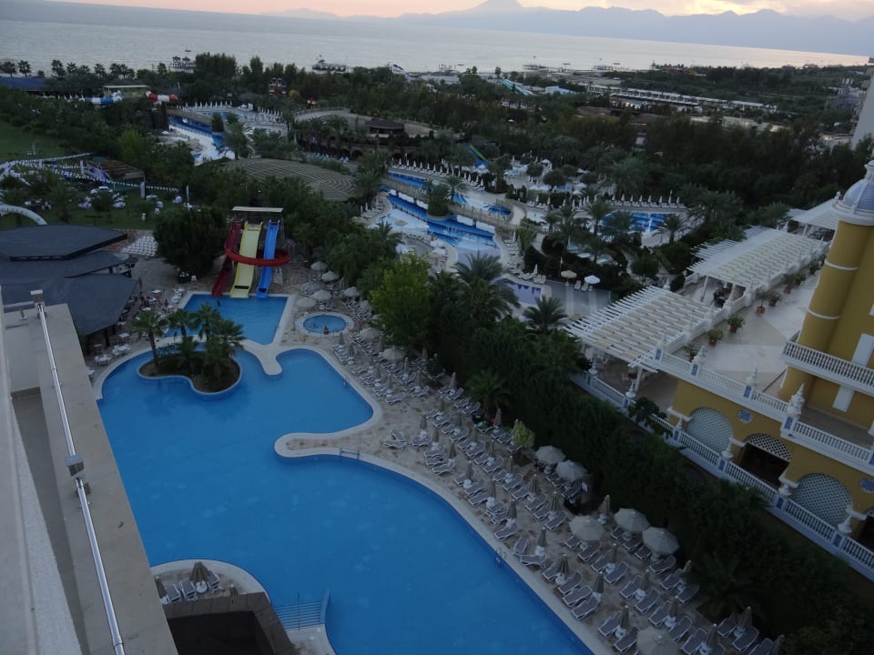 Pool Melas Lara Hotel