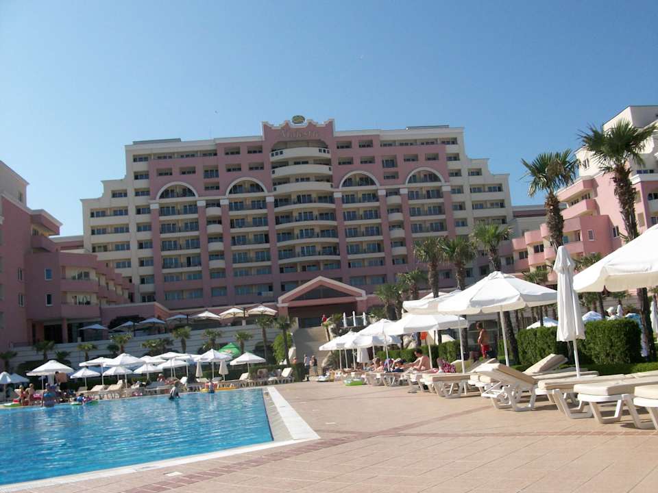 Pool DIT Majestic Beach Resort