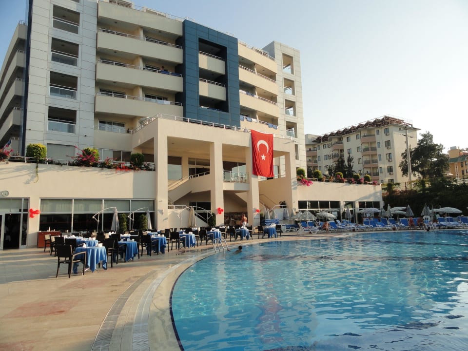 Внутренний двор Timo Deluxe Resort