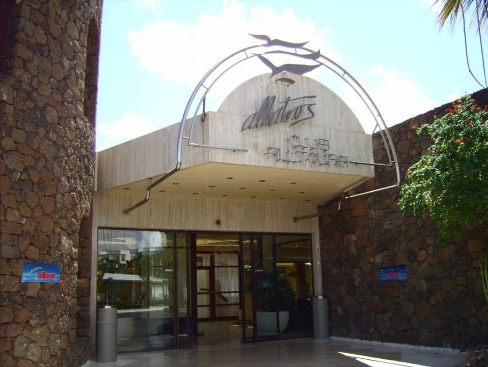 Eingang zum Hotel allsun App.-Hotel Albatros