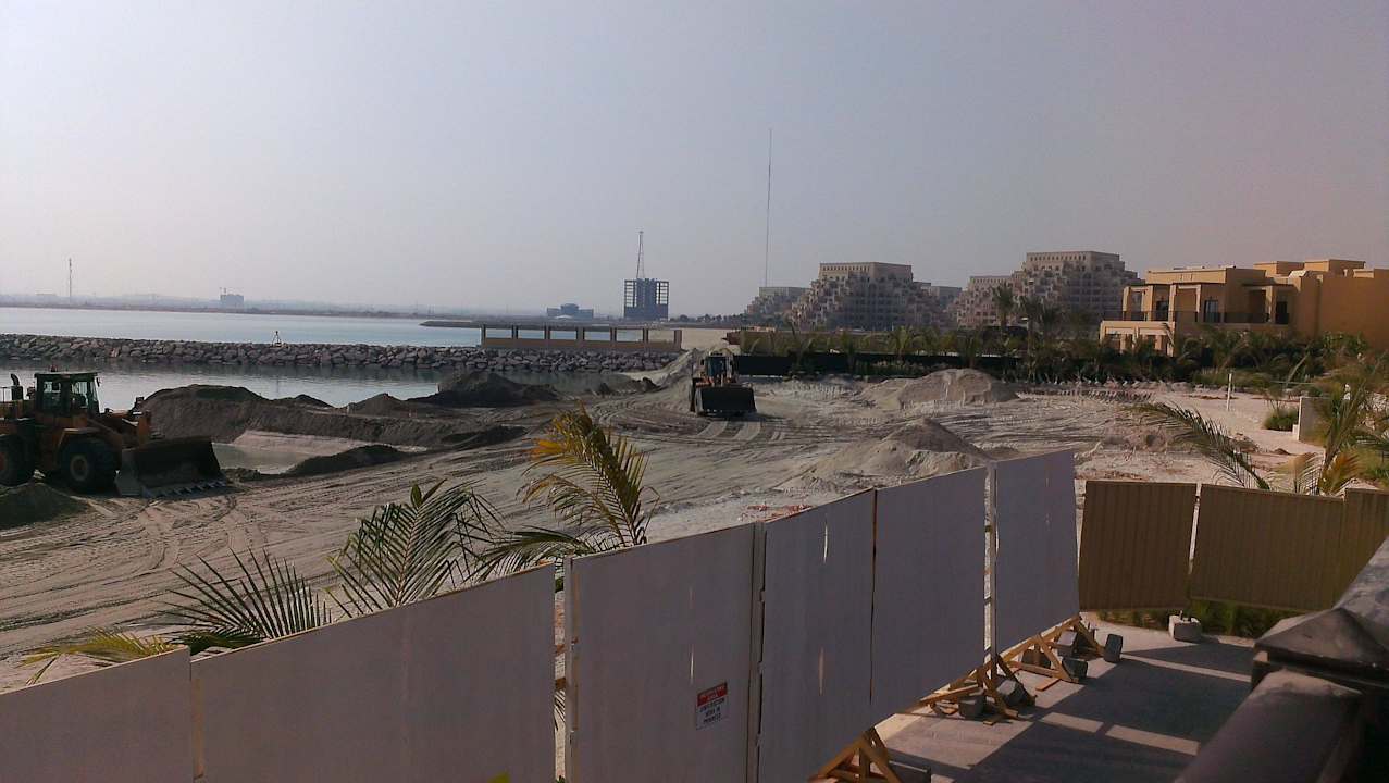 Erholung ade... DoubleTree by Hilton Resort & Spa Marjan Island