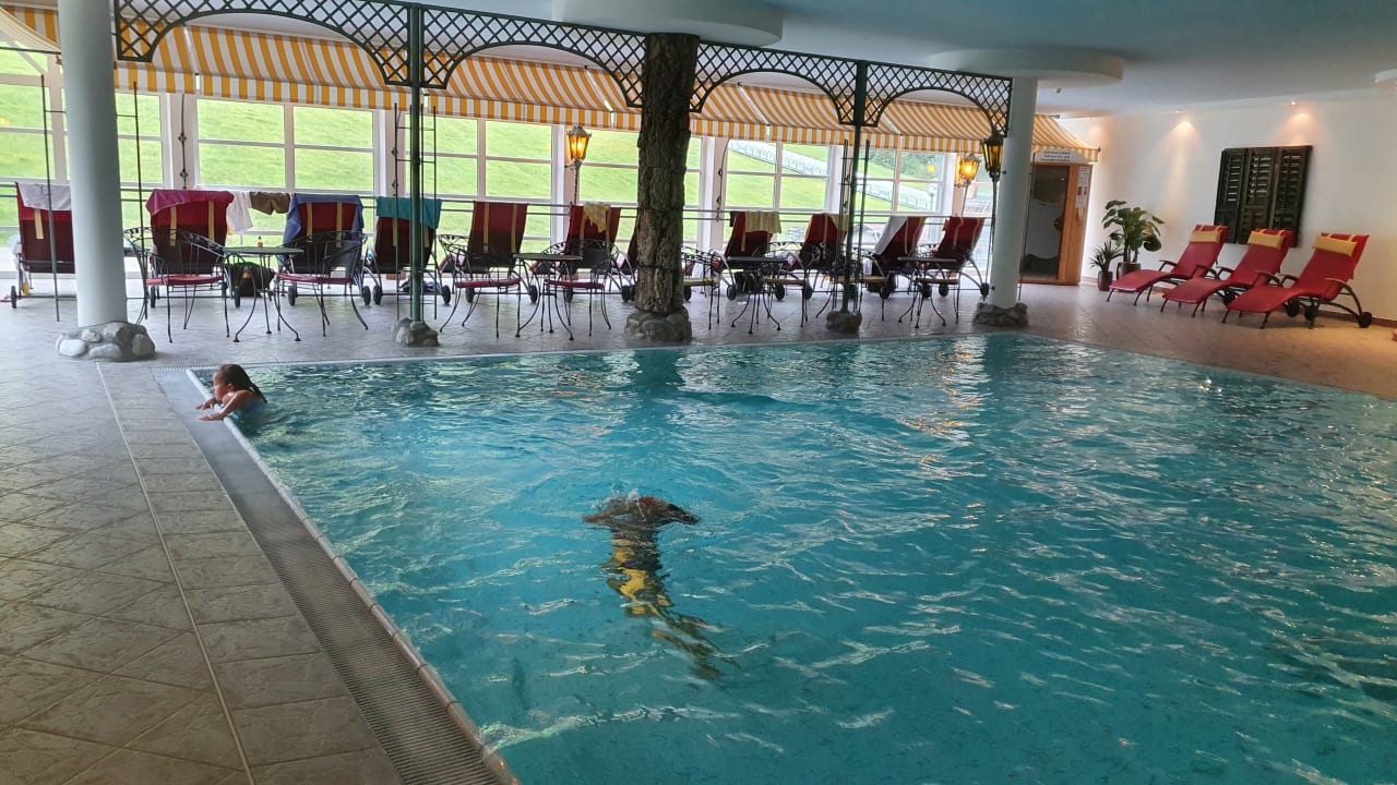 Pool Berghotel Hochfügen