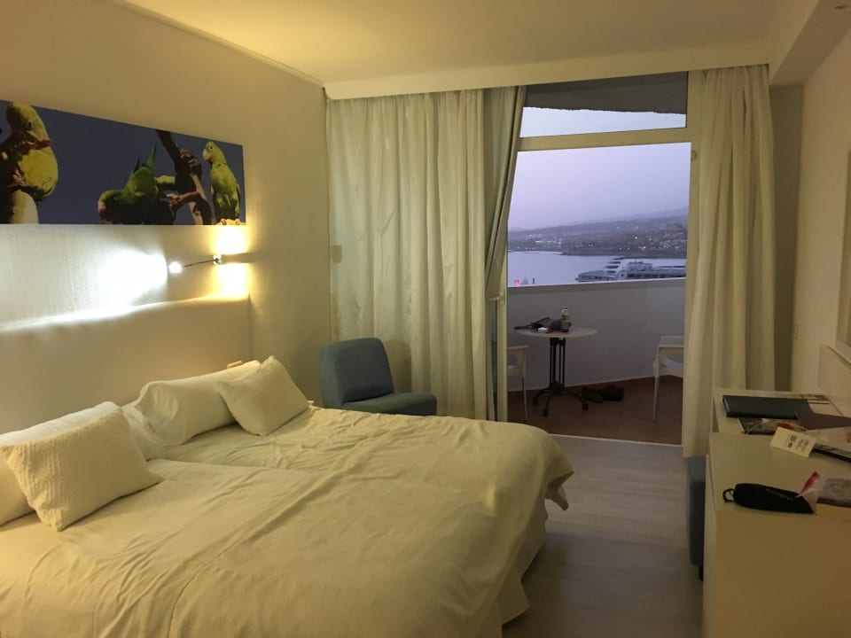 Zimmer Iberostar Waves Bouganville Playa