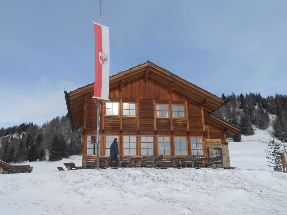 Hütte im Schnee Kreuzwiesen Almhütte