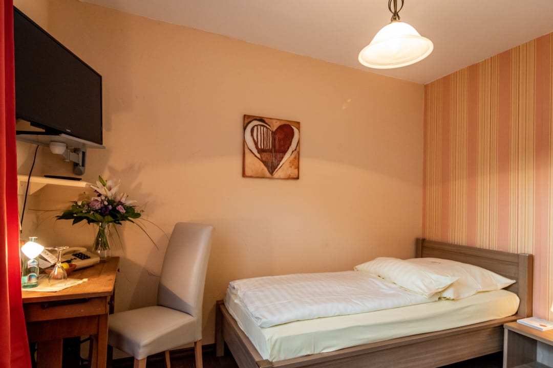 Zimmer Hotel Goldflair am Rathaus