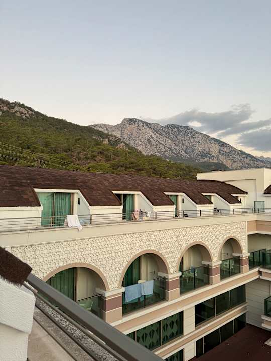 Ausblick Dosinia Luxury Resort