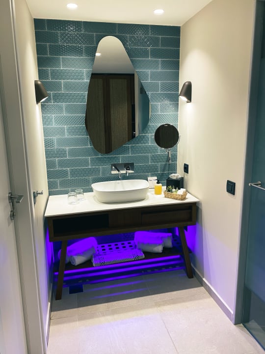 Zimmer Minos Ambassador Suite & Spa