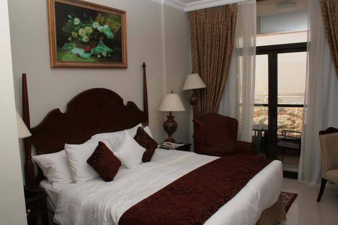 Schlafzimmer Two Seasons Hotel & Apartments