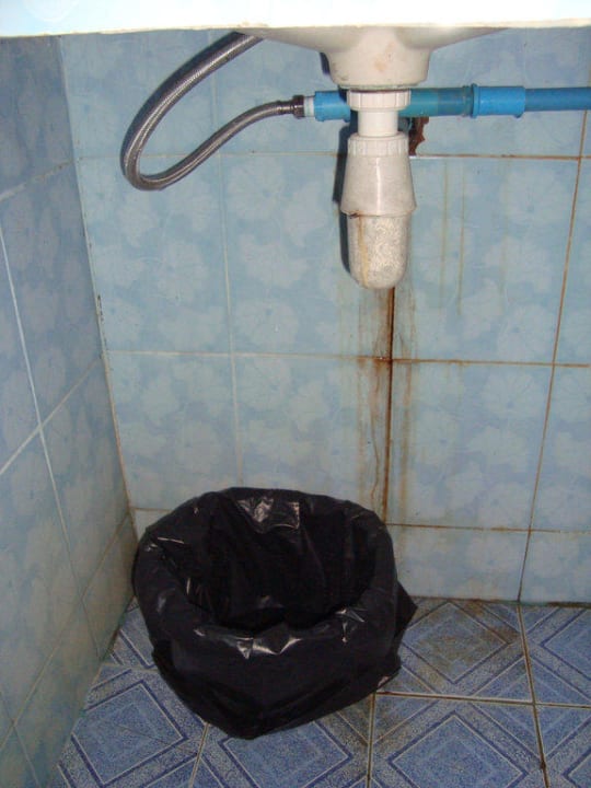 Unter dem Waschbecken Klong Jark Bungalows