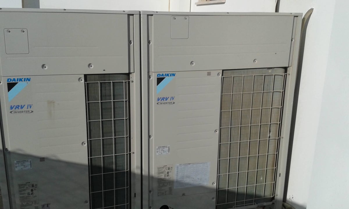 Unten Salamis Bay Conti Resort Hotel & Casino