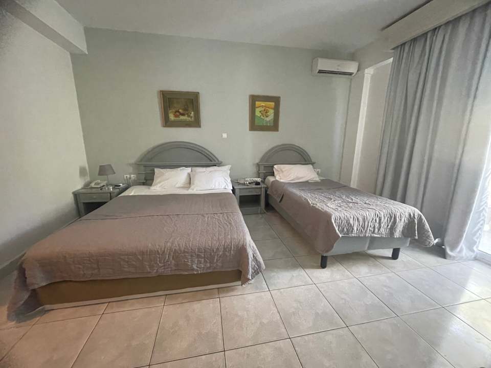 Zimmer Sandy Beach Resort