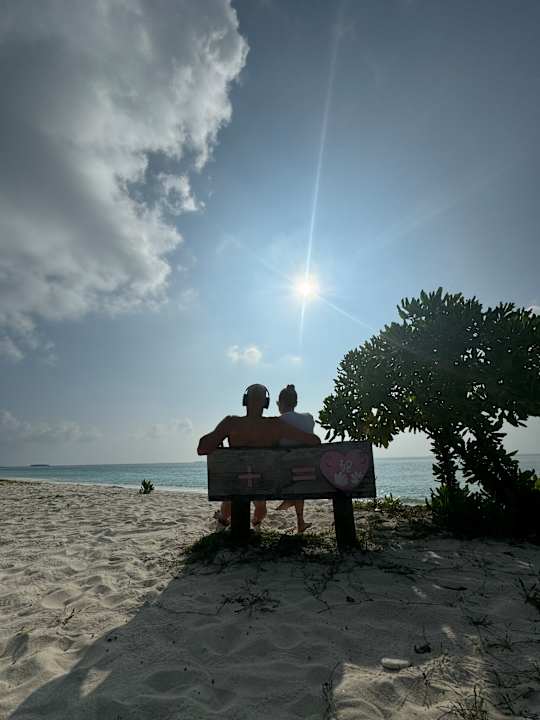 Strand Kuredu Island Resort & Spa