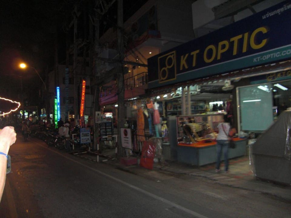 Auf der anderen Seite des Clubs ein lautes Dorf Club Med Phuket