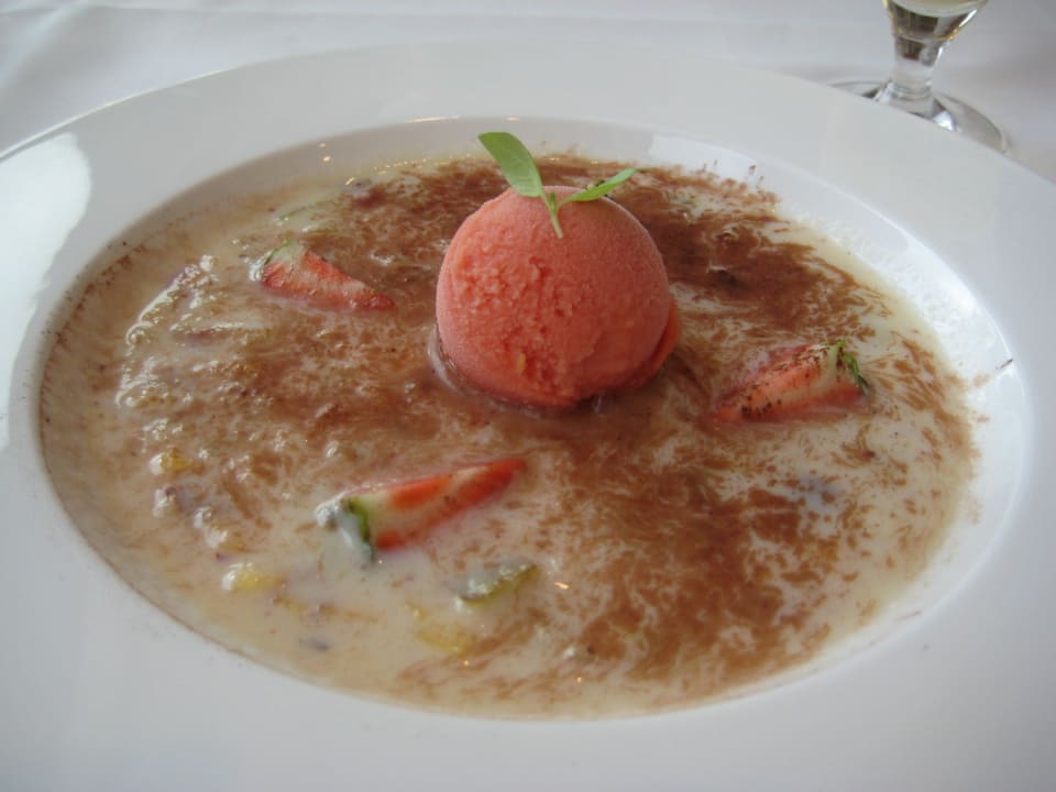 Dessert ATLANTIC Hotel Wilhelmshaven