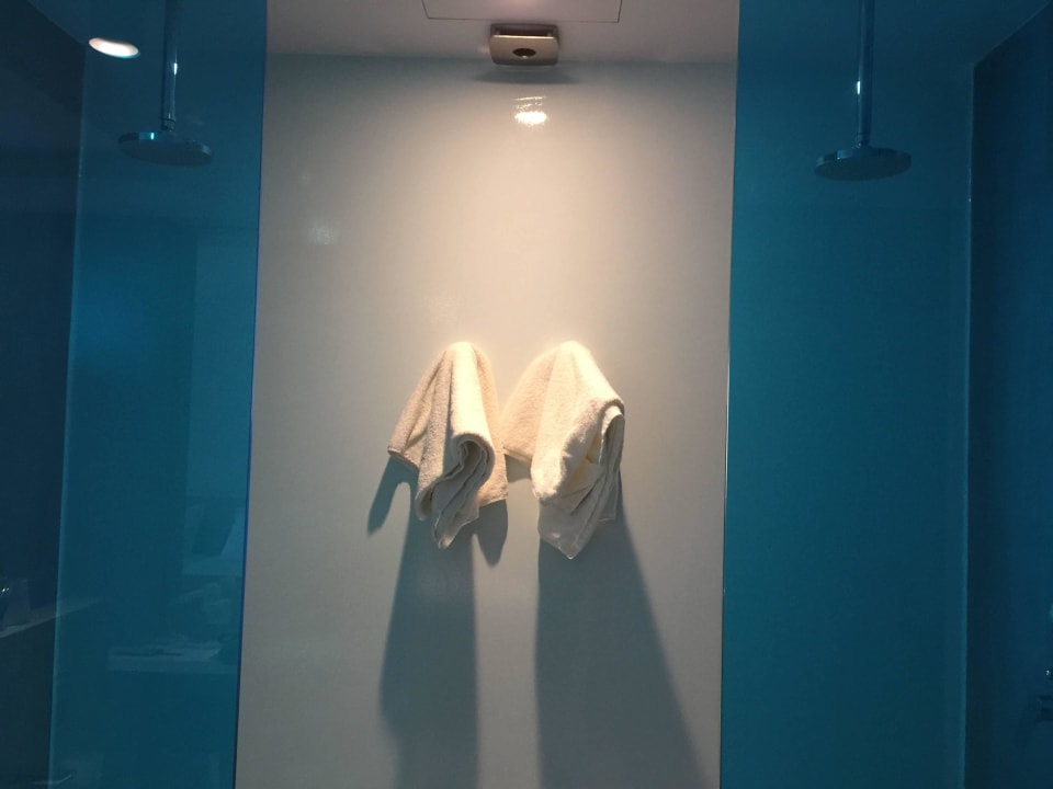 Dusche links und rechts Harmony Boutique Resort