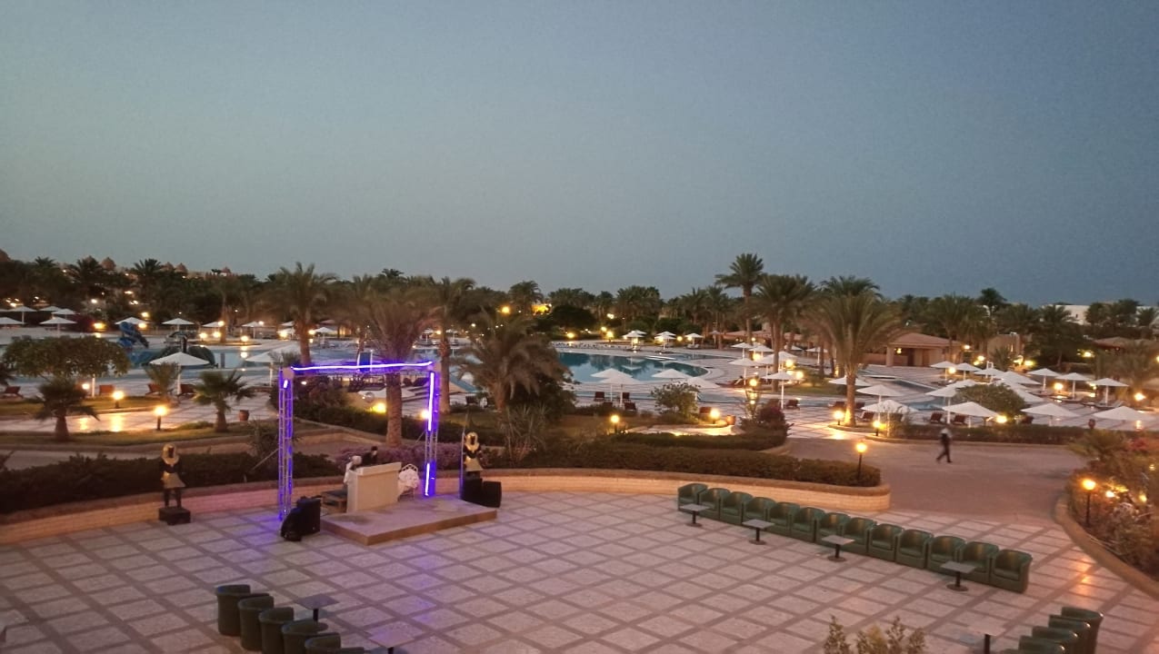 Live Musik Pharaoh Azur Resort