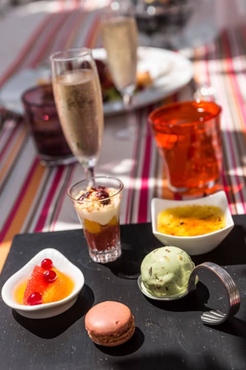 CAFE GOURMAND Hotel La Bastide De Tourtour