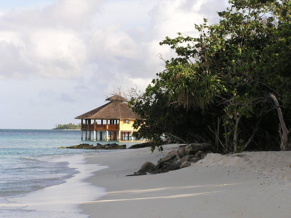Moodhubar NH Collection Maldives Reethi Resort