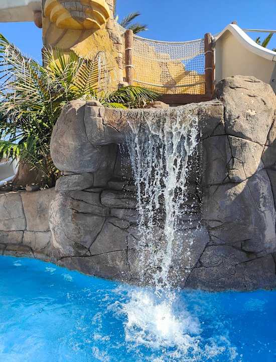 Pool Costa Encantada Resort & Suites