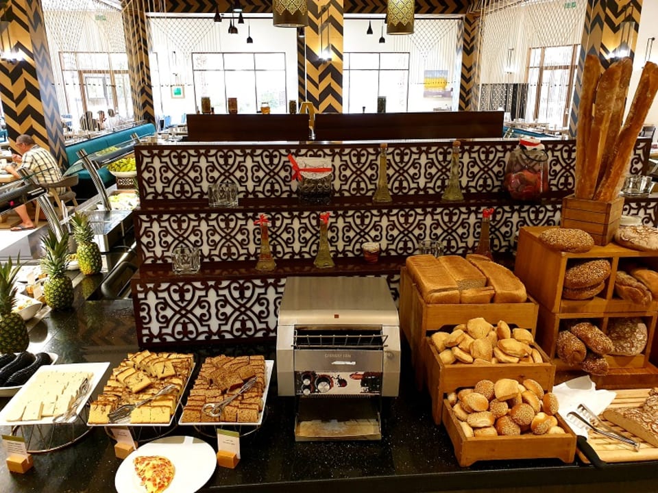 Gastro DoubleTree by Hilton Resort & Spa Marjan Island