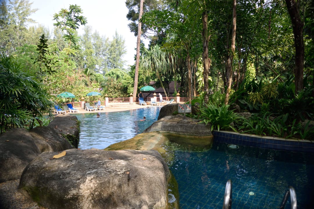 Pool oben mit Blick nach unten Khao Lak Merlin Resort