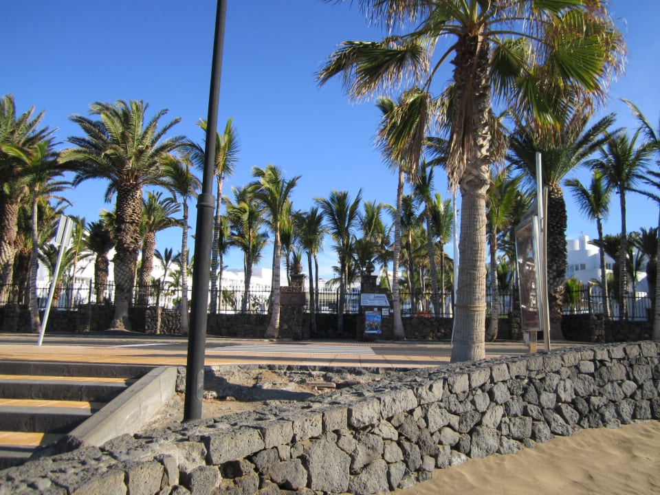 Außenansicht Hipotels La Geria