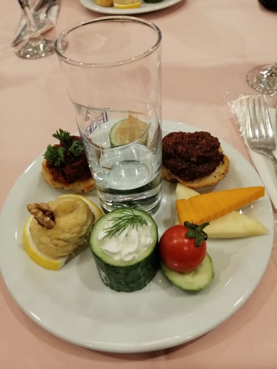 Gastro Melas Resort Hotel