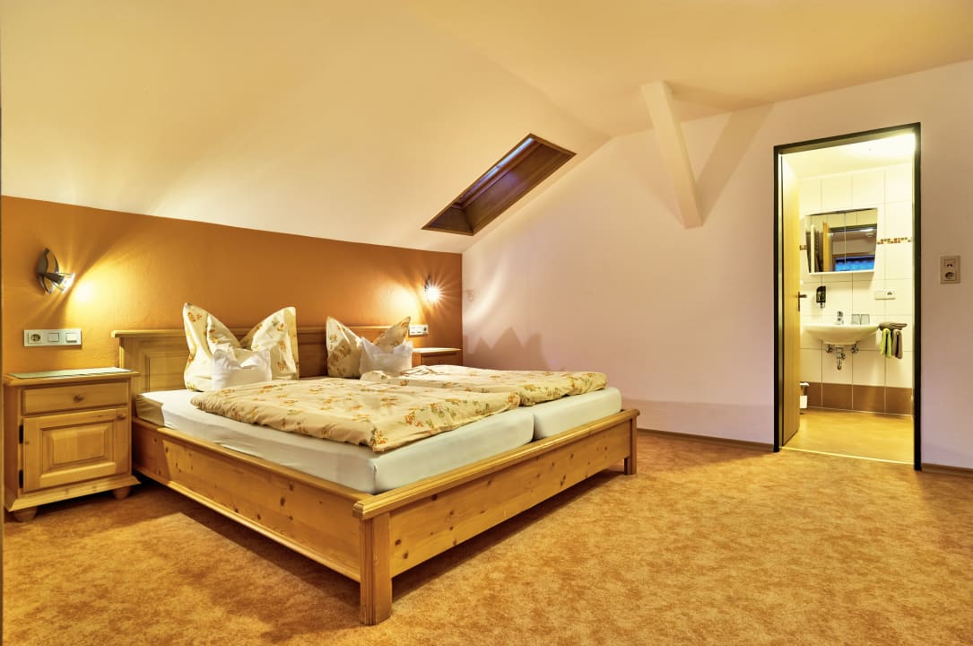 Zimmer Komfort- & Wellnesspension Rehwinkel