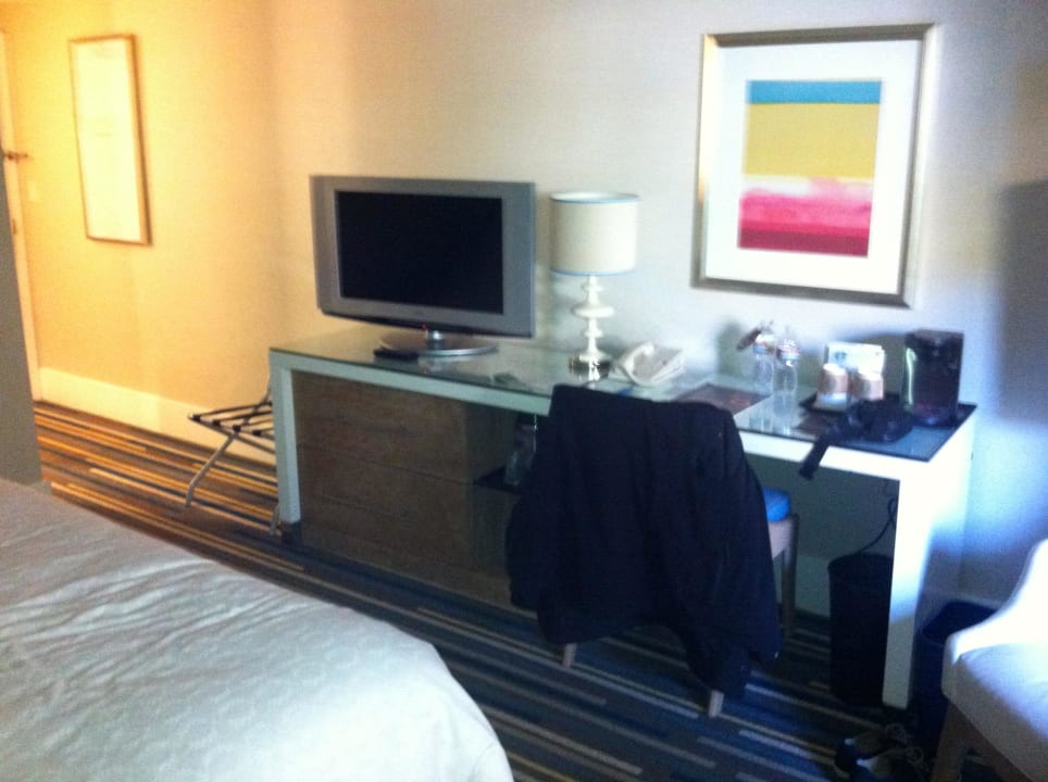 Zum TV Hotel Riu Plaza Fisherman’s Wharf