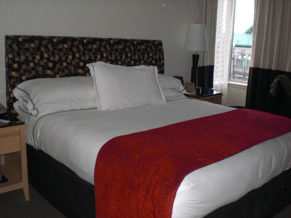 Gemütliches Kingsize bed Hotel Royal Sonesta