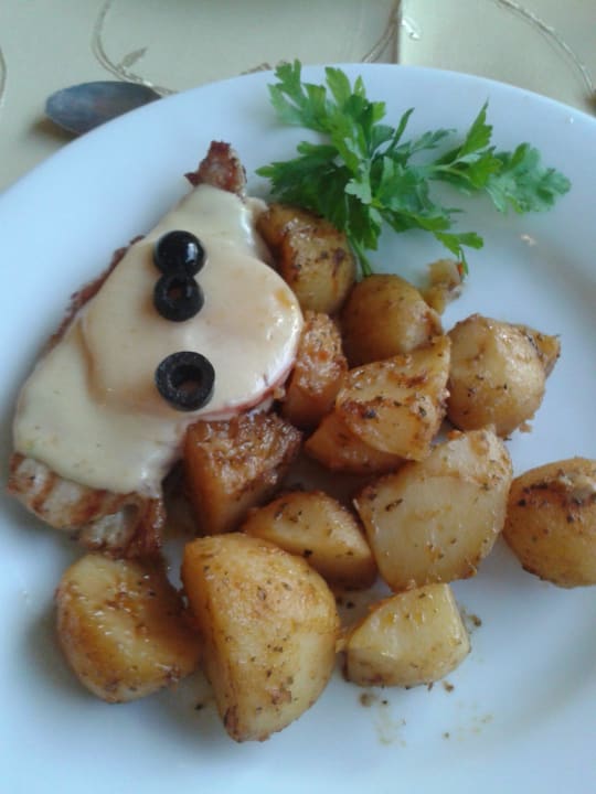 Hauptgang am Abend Villa Delfin Spa