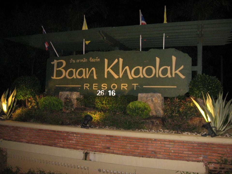 Eingangsschild Baan Khaolak Beach Resort