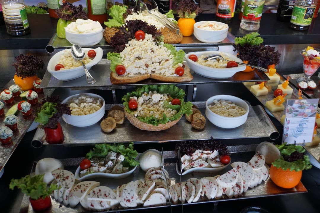 Buffet Seaden Sea Planet Resort & Spa