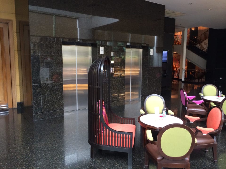 Lobby Hotel Century Park