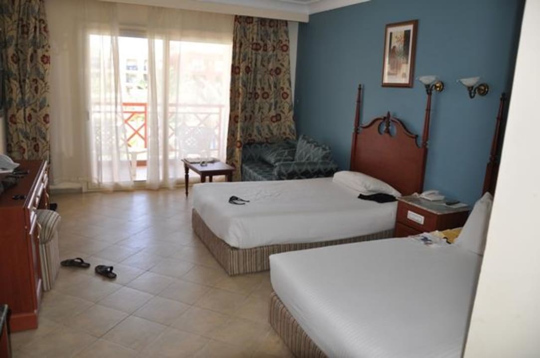 Widok ogólny pokoju Titanic Beach Spa & Aqua Park