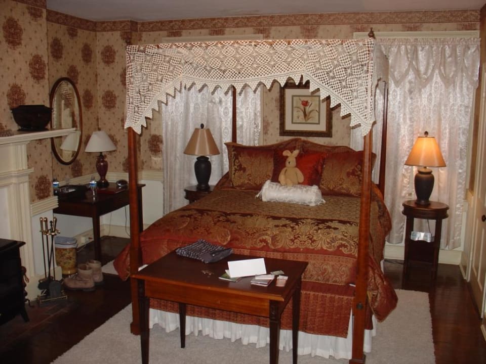 Himmelbett der Norris House Suite Hotel The Norris House Inn