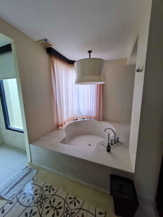 Zimmer Hotel Bhu Nga Thani Resort and Spa