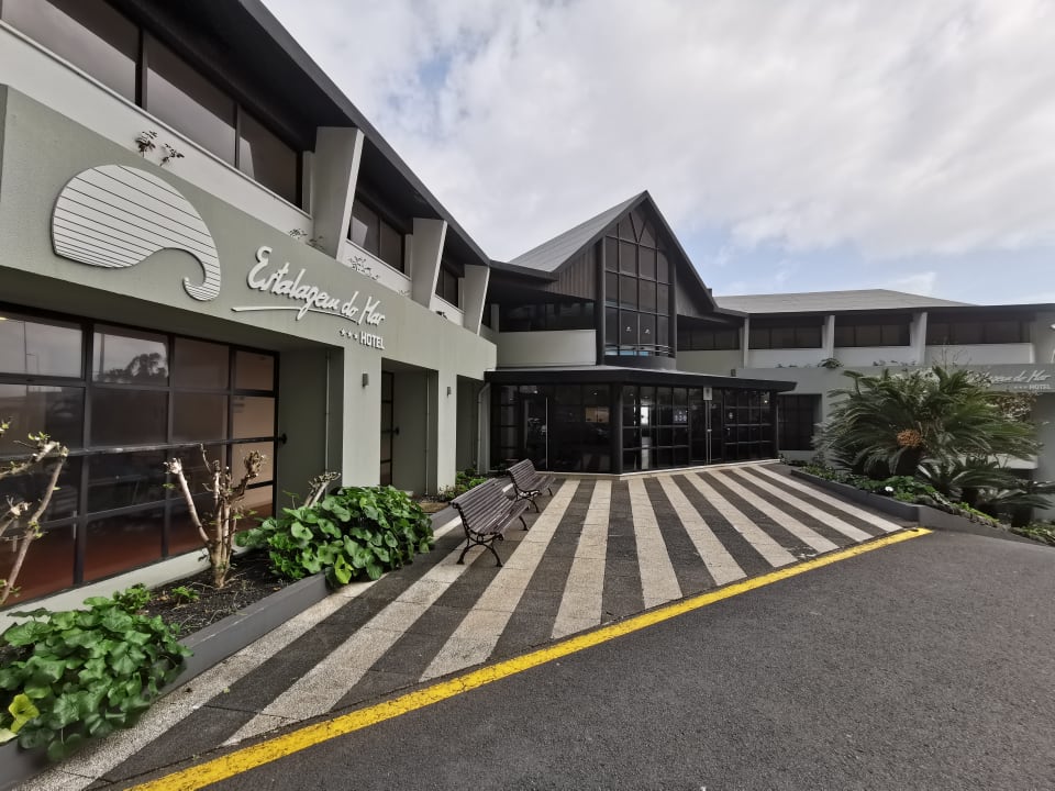 Außenansicht Hotel Estalagem do Mar