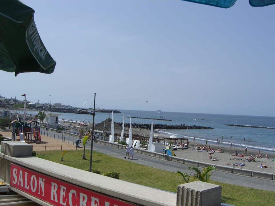 Nach nur wenigen Metern ein sauberer Strand Los Olivos Beach Resort