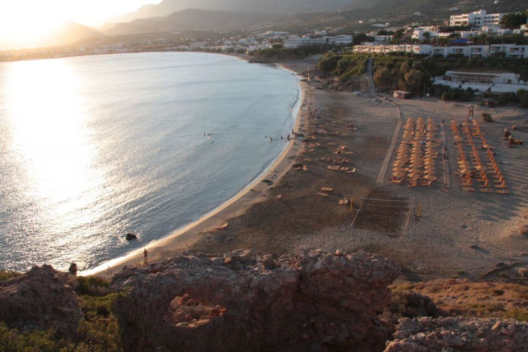 Bucht mit Hotelstrand Atlantica Mikri Poli Crete