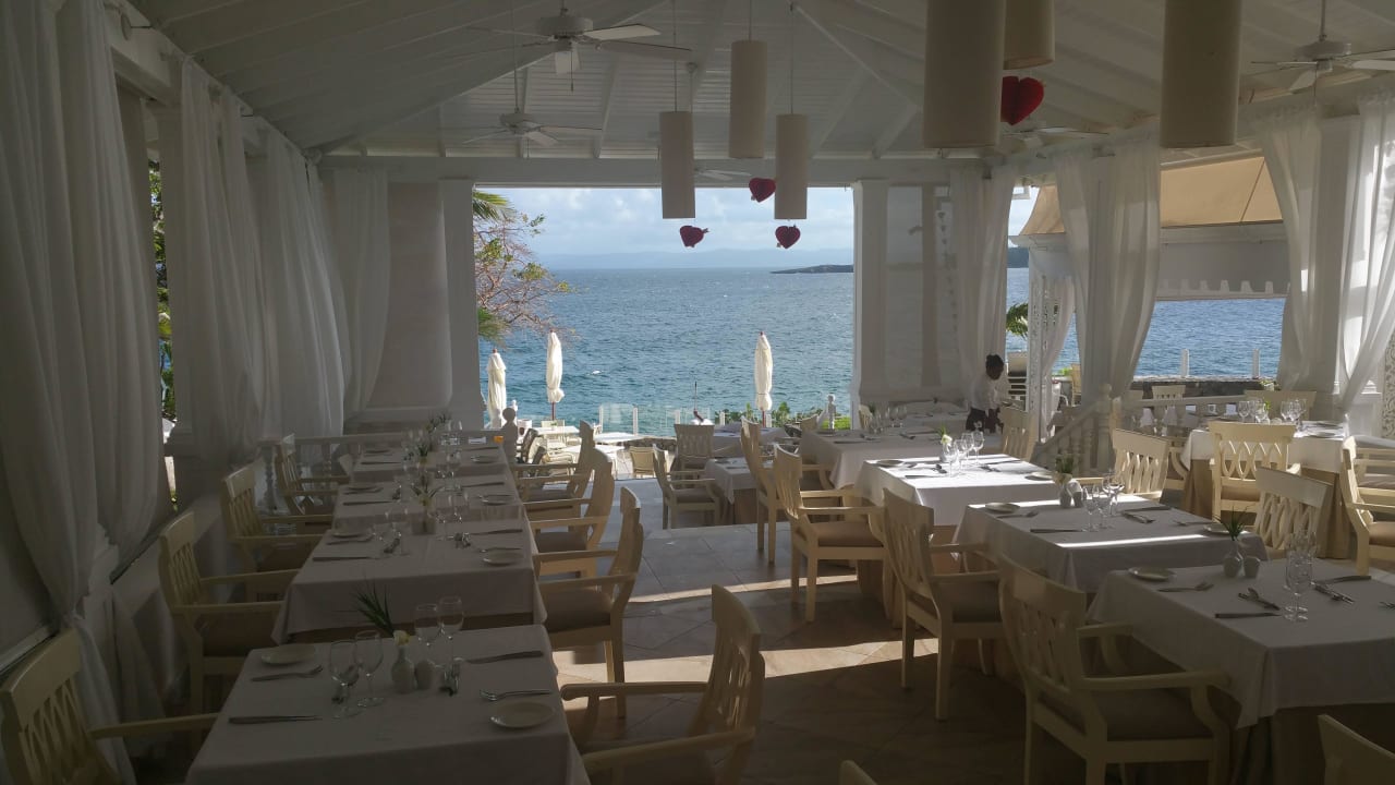 Immer essen mit Blick aufs Meer  Bahia Principe Grand Samana - Adults Only