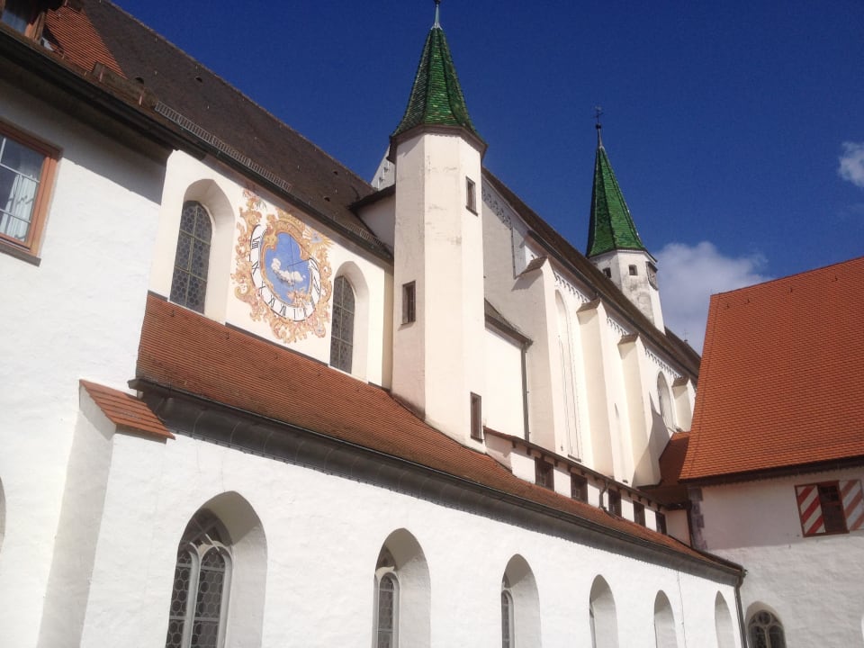 Klosterkirche von außen Tagungshaus Kloster Heiligkreuztal