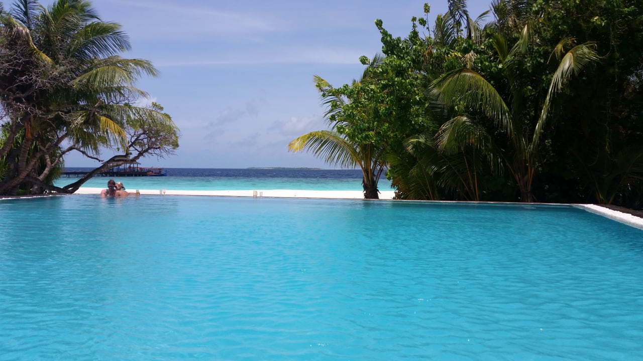 Pool Adaaran Select Meedhupparu Island Resort - Premium All Inclusive