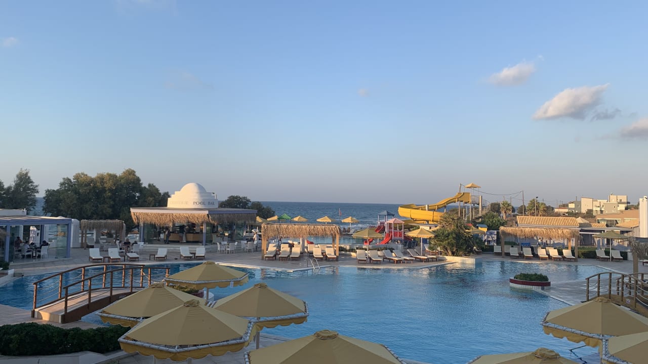 Pool Hotel Serita Beach